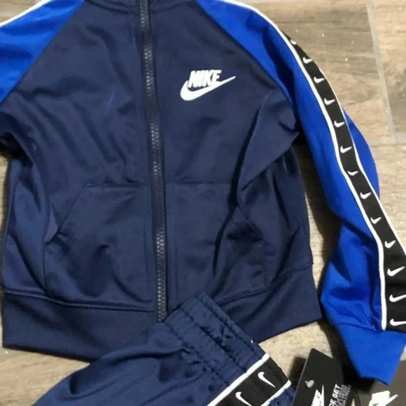 NWT Nike toddler boys jogger set activewear sportswear streetwear - Picture 2 of 4